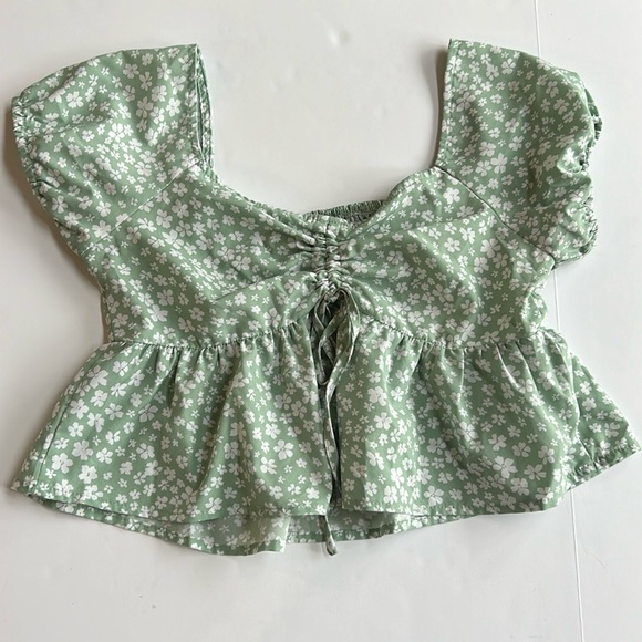 Romwe Cropped Floral Ruching Spring Summer Top - Picture 1 of 6